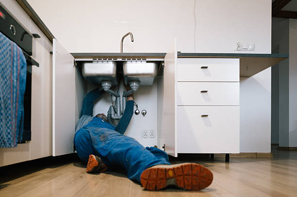 Professional Drain Cleaning technician working in Sunland, CA